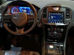 کرایسلەر 300